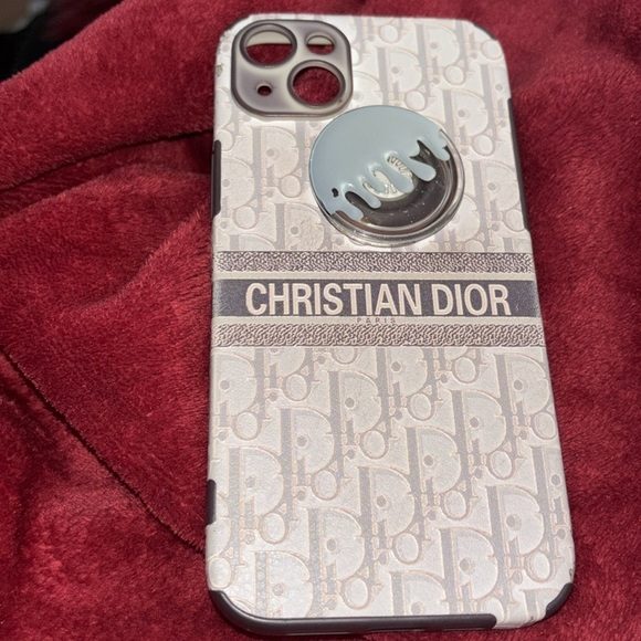 IPhone 15 plus phone case with pop socket - Picture 10 of 13
